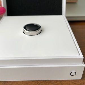 Oura Gen 3 Heritage Silver size 8 ring